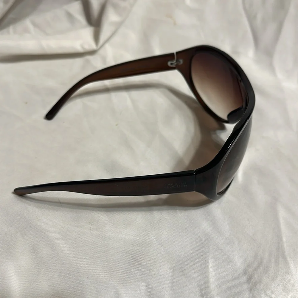 Kenneth Cole Round Sunglasses Brown